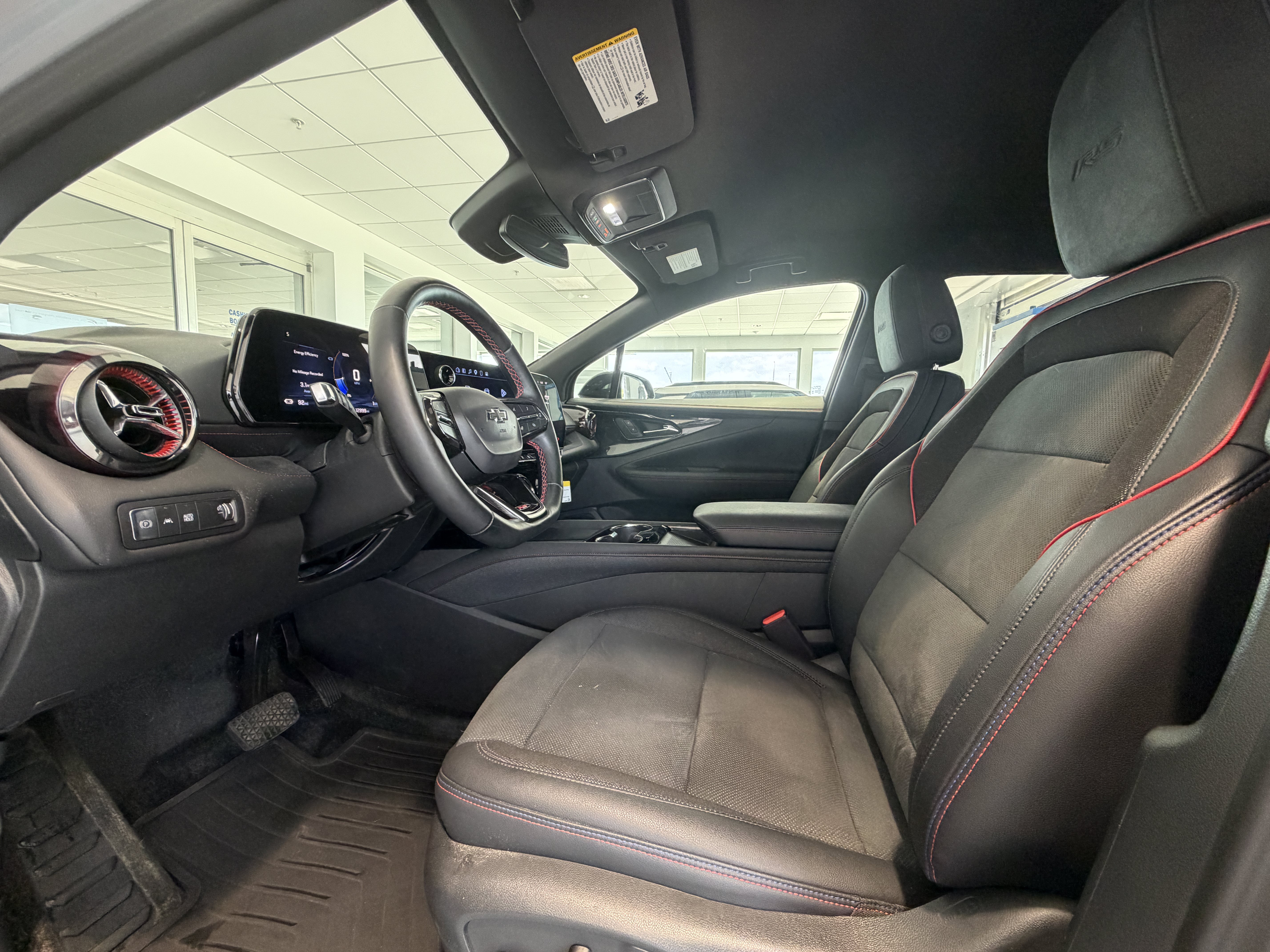Used 2025 Chevrolet Blazer EV RS AWD/4WD image 2