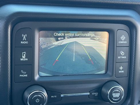 Used 2019 Jeep Wrangler Unlimited Sport S image 17