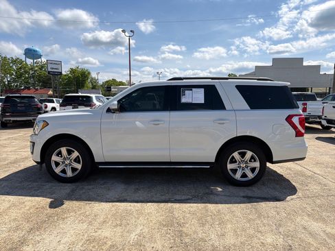 Used 2020 Ford Expedition XLT w/ Equipment Group 202A RWD image 3