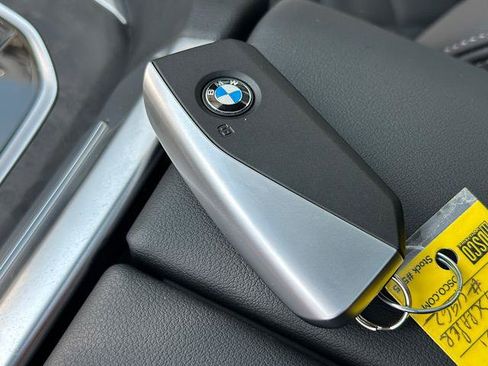 Used 2025 BMW X5 xDrive40i w/ Climate Comfort Package AWD/4WD image 34