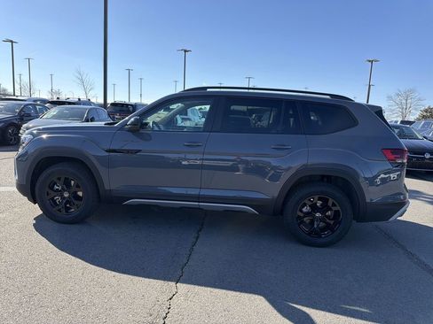 New 2026 Volkswagen Atlas Peak Edition AWD/4WD image 8