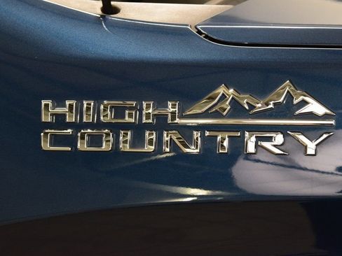 Used 2022 Chevrolet Silverado 1500 High Country w/ High Country Premium Package image 14