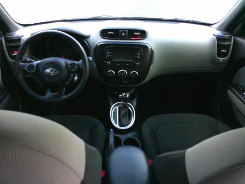 Used 2019 Kia Soul FWD image 14