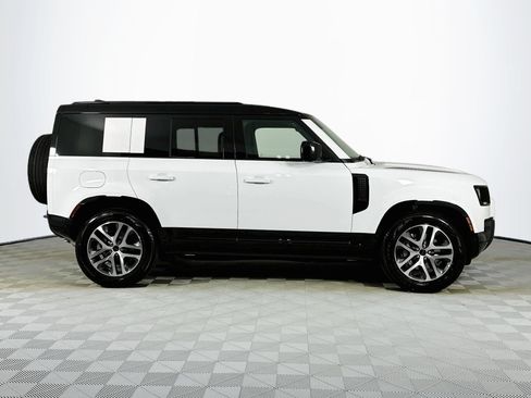 Used 2026 Land Rover Defender 110 X-Dynamic SE AWD/4WD image 4