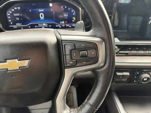 Used 2023 Chevrolet Silverado 1500 LTZ AWD/4WD image 22