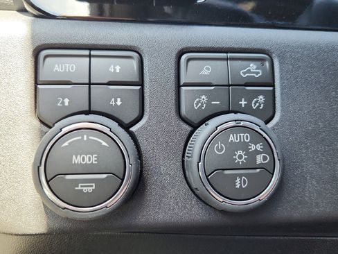 New 2026 Chevrolet Silverado 2500 ZR2 w/ LPO, Dark Essentials Package AWD/4WD image 20