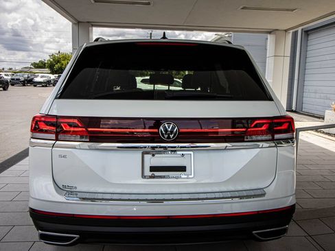 New 2026 Volkswagen Atlas SE FWD image 18