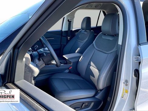 New 2026 Ford Explorer Active w/ Active Comfort Package image 24