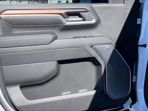 Used 2025 GMC Sierra 2500 Denali w/ Technology Package image 25