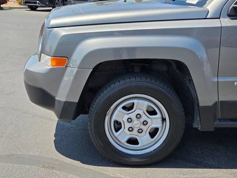 Used 2014 Jeep Patriot Sport AWD/4WD image 9