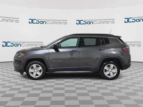 Used 2022 Jeep Compass Latitude AWD/4WD image 5