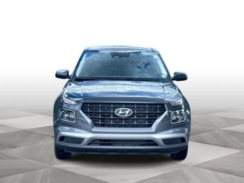 Used 2025 Hyundai Venue SE FWD image 3