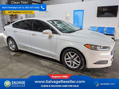 Used 2016 Ford Fusion SE FWD image 5