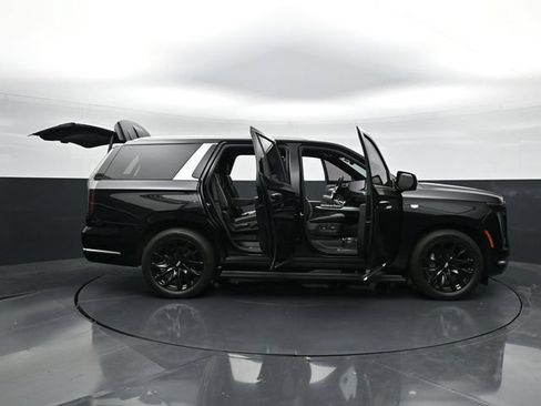 Used 2025 Cadillac Escalade Premium Luxury w/ Touring Package AWD/4WD image 52