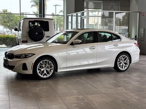 Used 2025 BMW 330i Sedan RWD image 11