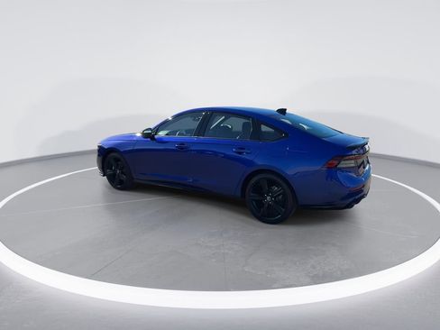 Used 2023 Honda Accord Sport image 11