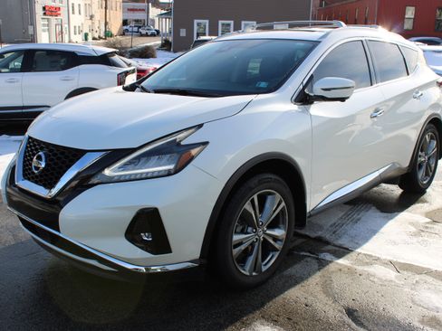 Used 2019 Nissan Murano Platinum w/ Cargo Package image 1