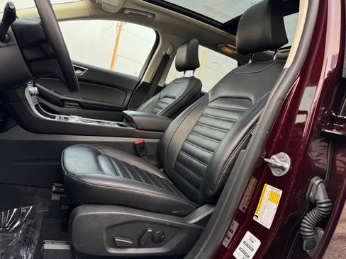 Certified 2024 Ford Edge SEL w/ Convenience Package AWD/4WD image 5
