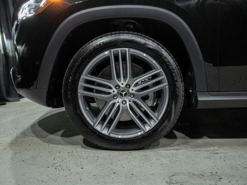 New 2026 Mercedes-Benz GLS 450 4MATIC image 6