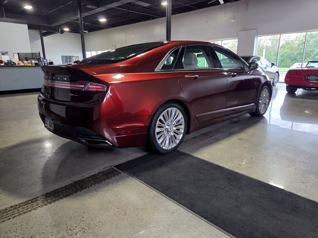 Used 2016 Lincoln MKZ w/ Equipment Group 300A Reserve FWD image 3