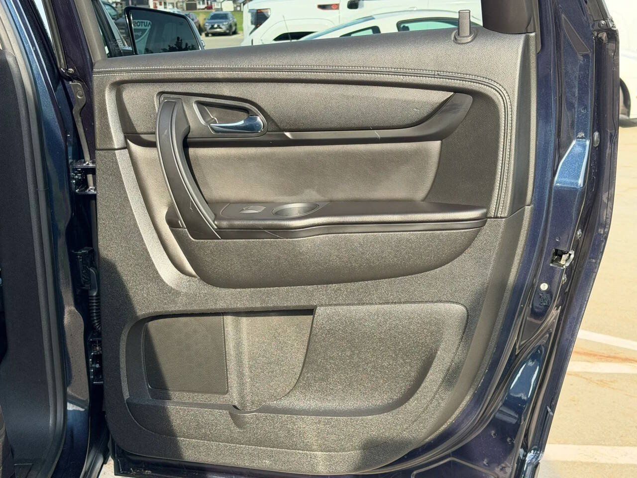 Used 2015 Chevrolet Traverse LT FWD image 24