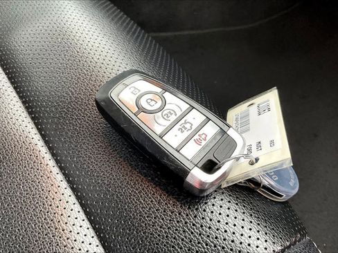 Used 2022 Ford Mustang Premium image 14