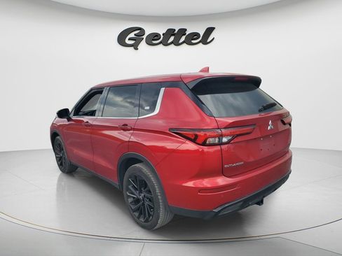 Used 2024 Mitsubishi Outlander SE Black Edition FWD image 7