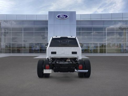 New 2026 Ford F350 XL w/ XL Chrome Package image 5