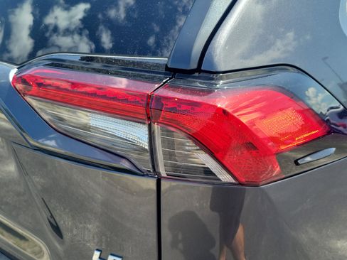 Used 2023 Toyota RAV4 LE FWD image 11