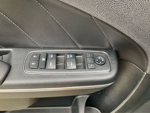 Used 2018 Dodge Charger R/T Scat Pack RWD image 21