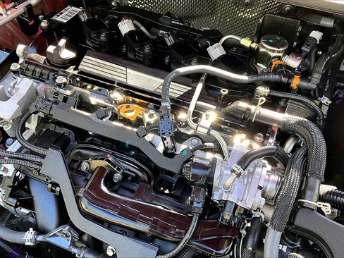 Used 2025 Toyota Corolla LE image 28