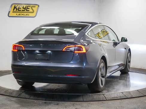 Used 2019 Tesla Model 3 Long Range image 4