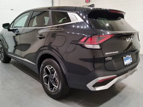 Used 2024 Kia Sportage LX AWD/4WD image 7