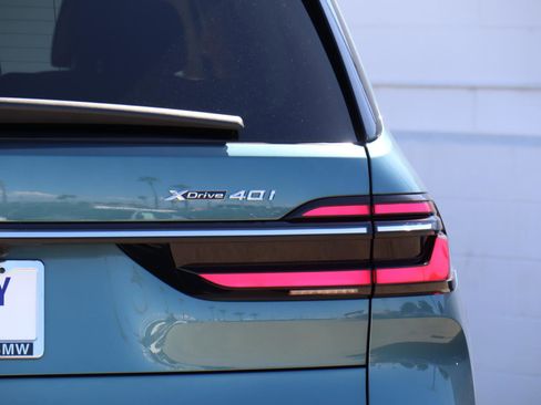 Used 2026 BMW X7 xDrive40i image 6
