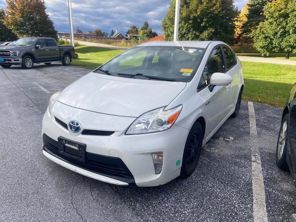 Used 2014 Toyota Prius Four FWD image 3