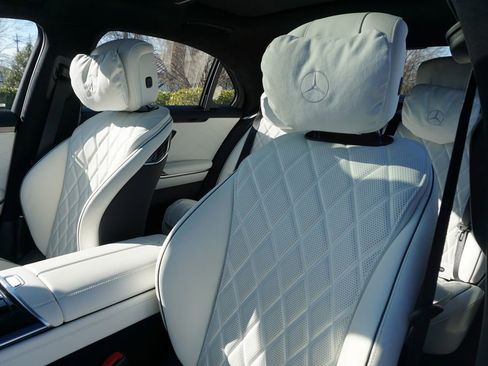 Certified 2023 Mercedes-Benz S 580 4MATIC Sedan image 11