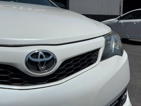 Used 2012 Toyota Camry SE FWD image 35