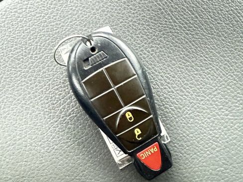 Used 2019 RAM 1500 Express w/ Express Value Package image 24