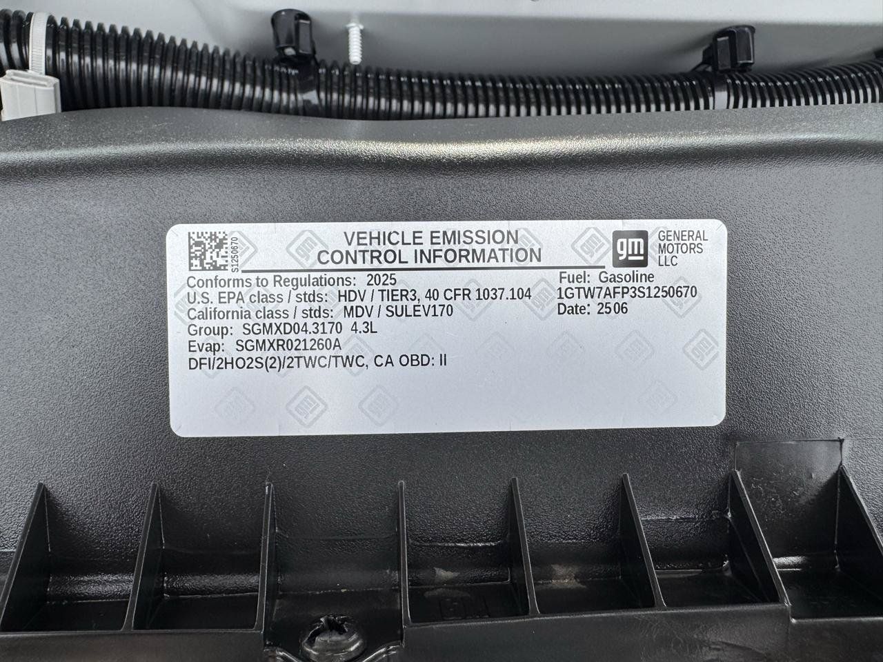 Used 2025 GMC Savana 2500 w/ Driver Convenience Package RWD image 38