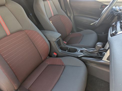 Used 2024 Toyota Corolla Cross SE w/ Moonroof Package image 8