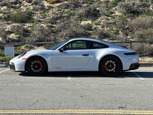 New 2026 Porsche 911 Carrera GTS image 2