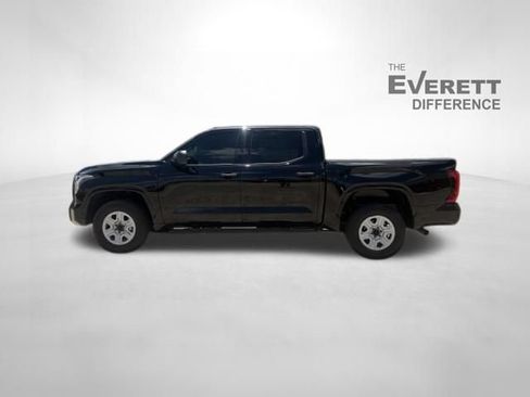 Used 2025 Toyota Tundra SR w/ SR Tow Package AWD/4WD image 4