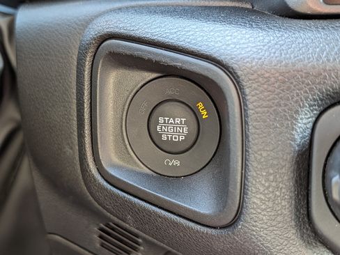 Used 2025 Jeep Wrangler Unlimited Sport AWD/4WD image 30
