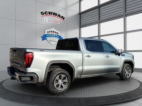 New 2026 GMC Sierra 1500 SLE w/ X31 Off-Road Package image 4