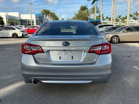 Used 2017 Subaru Legacy 2.5i Premium image 5