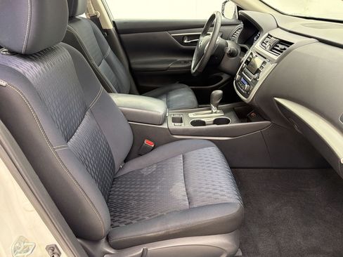 Used 2017 Nissan Altima 2.5 SV w/ Convenience Package FWD image 23