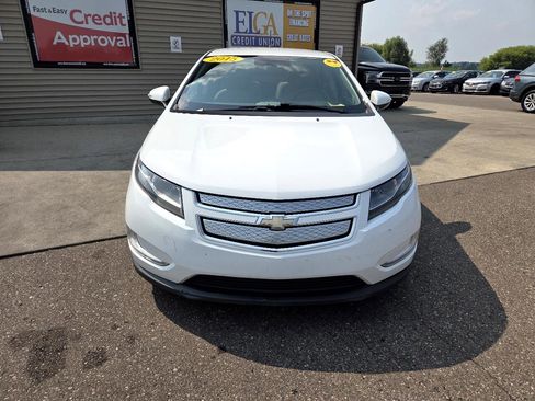 Used 2015 Chevrolet Volt image 2