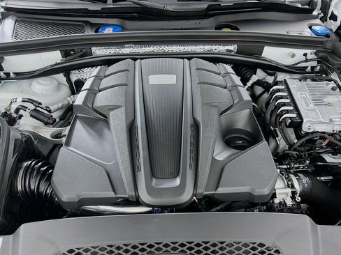 New 2026 Porsche Macan S image 32