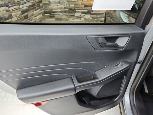 Used 2022 Ford Escape SE w/ Convenience Package image 20