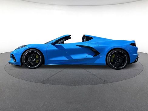Used 2022 Chevrolet Corvette Stingray Premium Cpe w/ 3LT RWD image 2